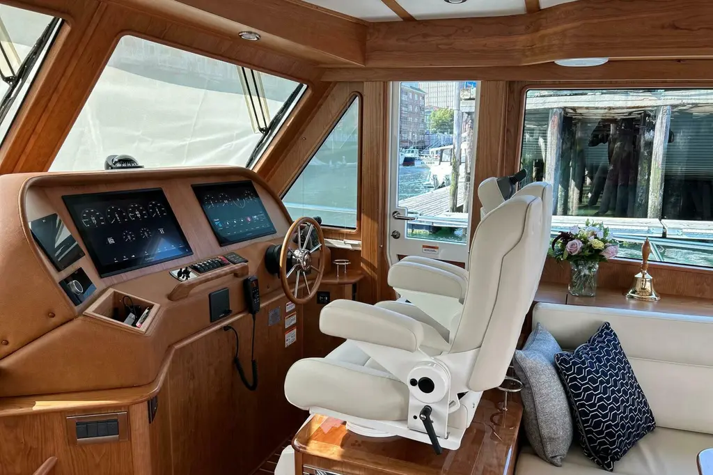 Peregrine 2025 Sabre 48 Salon Express Yacht For Sale in Rouses Point NY Peregrine 2025 Sabre 48 Salon Express Yacht For Sale in Rouses Point NY