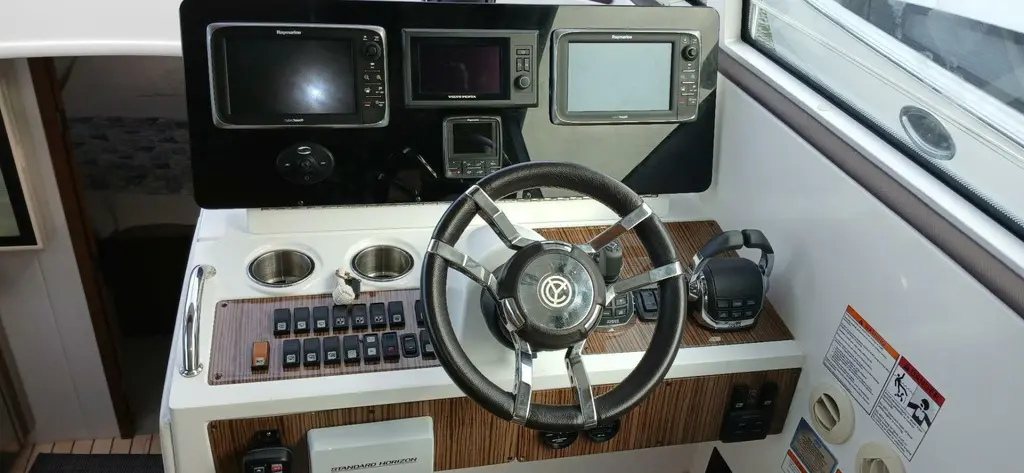 2014 Cruisers Yachts Yacht For Sale in Annapolis MD 2014 Cruisers Yachts Yacht For Sale in Annapolis MD