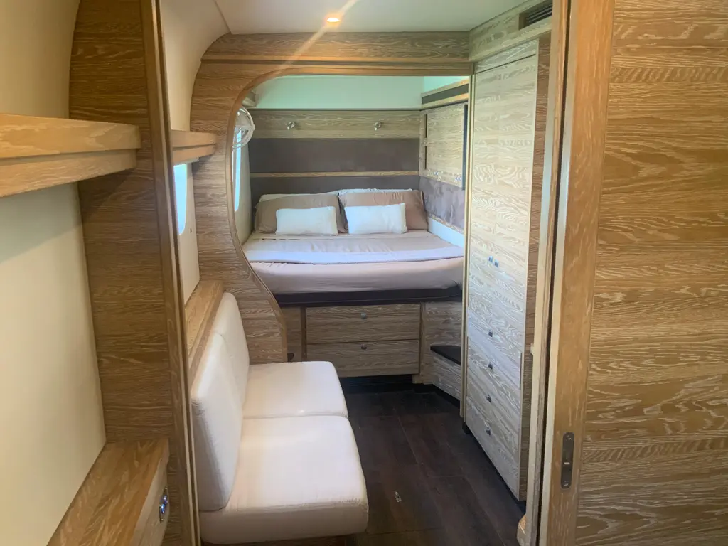 Vanquish 2018 Xquisite Yachts X5 Yacht For Sale in Freeport Vanquish 2018 Xquisite Yachts X5 Yacht For Sale in Freeport