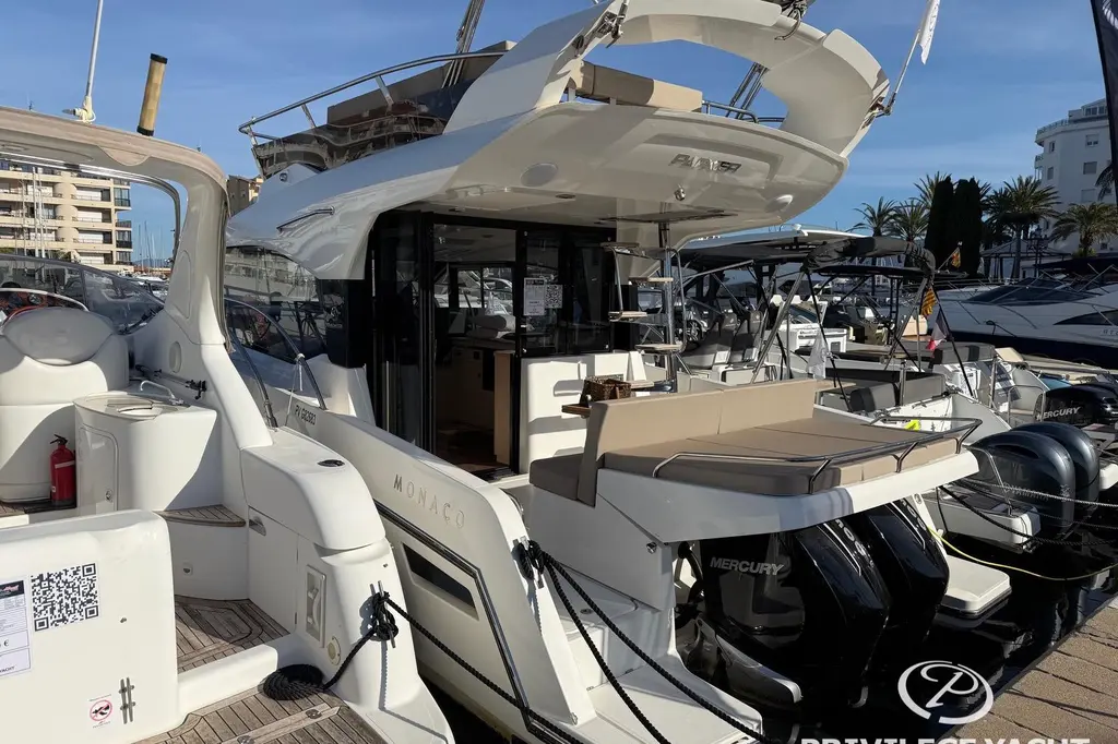  2024  110 Monaco Flybridge Yacht For Sale in Castell&oacute; d'Emp&uacute;ries ES-GI