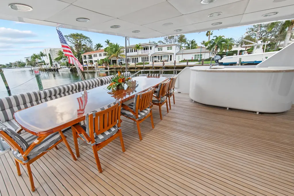 SAVOIR-FAIRE 2002 Broward 120 Megayacht Yacht For Sale in Fort Lauderdale FL SAVOIR-FAIRE 2002 Broward 120 Megayacht Yacht For Sale in Fort Lauderdale FL