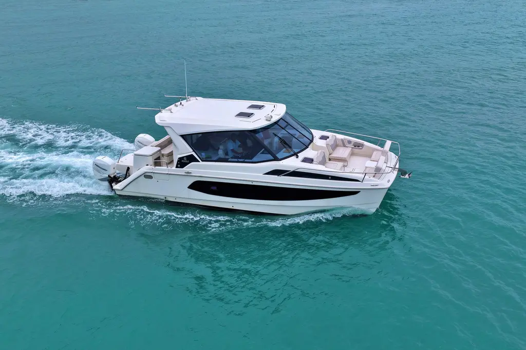 2023 Aquila 36 Sport Yacht For Sale in Singapore 2023 Aquila 36 Sport Yacht For Sale in Singapore