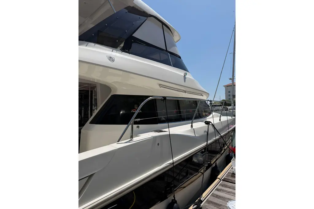 SUPERLUX 2023 Aquila 42 Yacht Yacht For Sale in George Town SUPERLUX 2023 Aquila 42 Yacht Yacht For Sale in George Town