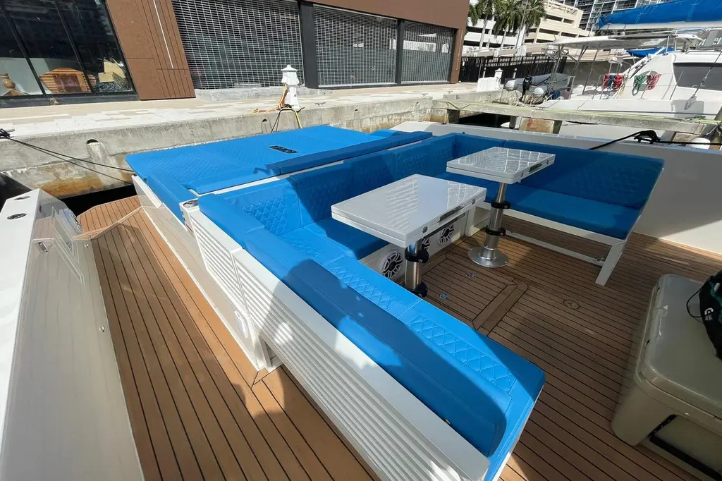 2021 De Antonio Express Yacht For Sale in Aventura FL 2021 De Antonio Express Yacht For Sale in Aventura FL