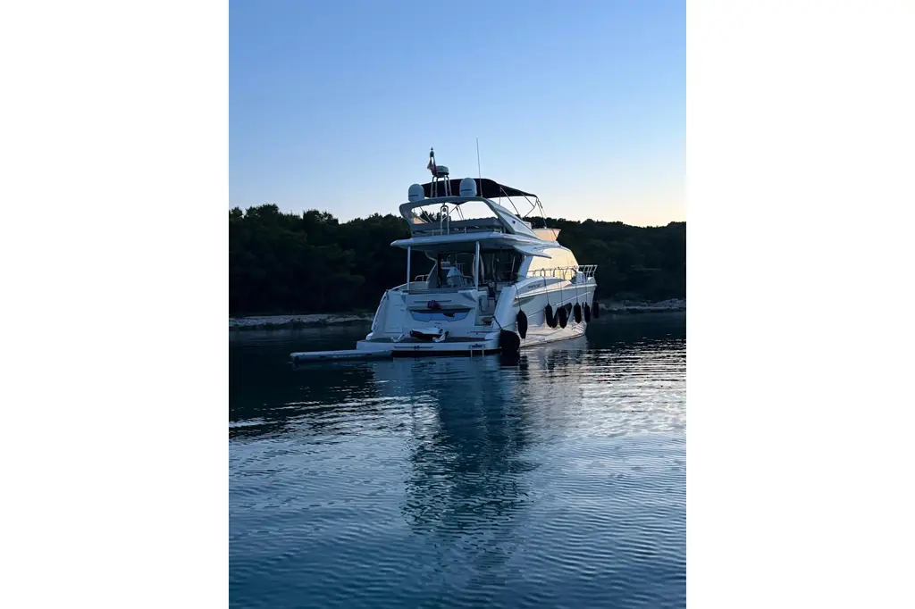 2018 Absolute Yachts 52 Fly Yacht For Sale in Pula 2018 Absolute Yachts 52 Fly Yacht For Sale in Pula