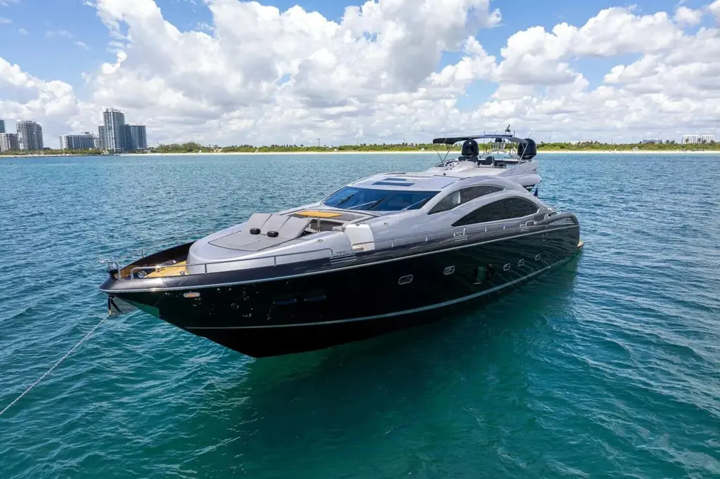 2010 Sunseeker Predator 84 Yacht For Sale in Miami Beach FL 2010 Sunseeker Predator 84 Yacht For Sale in Miami Beach FL