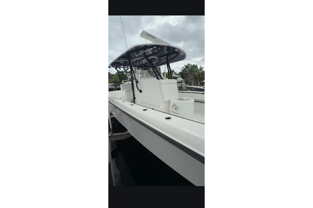 2020 Contender 39 ST Yacht For Sale in North Palm Beach FL 2020 Contender 39 ST Yacht For Sale in North Palm Beach FL