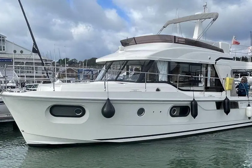 2020 Beneteau Swift Trawler 41 Fly Yacht For Sale in Gosport E19 2020 Beneteau Swift Trawler 41 Fly Yacht For Sale in Gosport E19