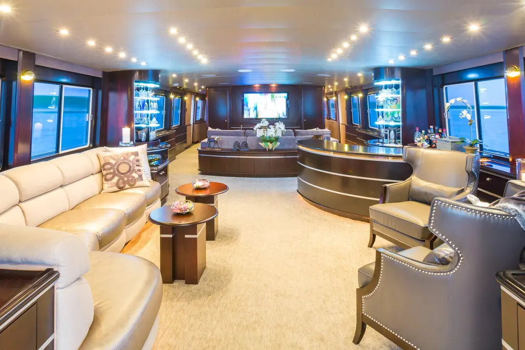 UNBRIDLED 1995 Crescent 116 Yacht For Sale in St Thomas UNBRIDLED 1995 Crescent 116 Yacht For Sale in St Thomas
