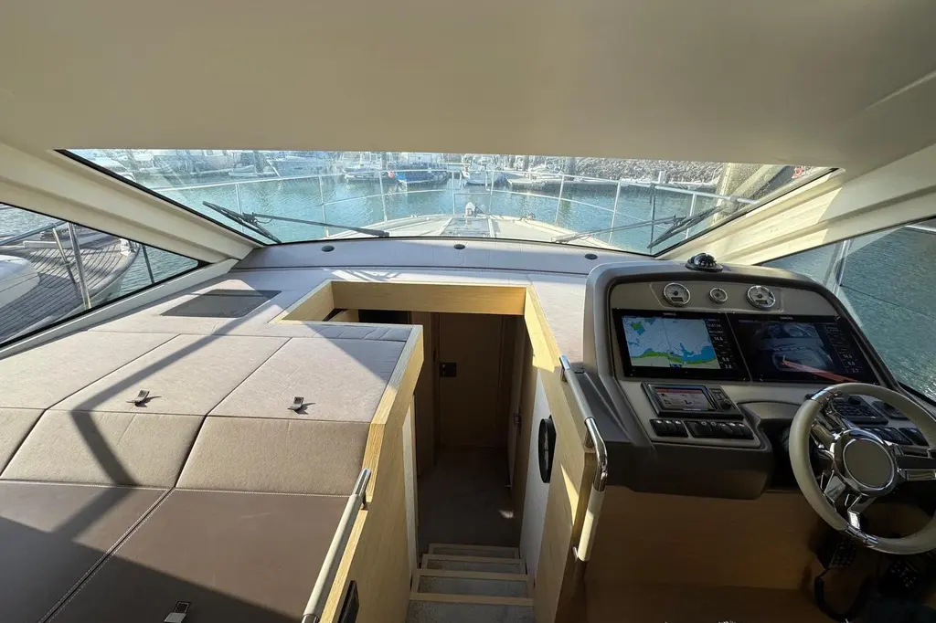 Black 2016 Beneteau Monte Carlo 5 Yacht For Sale in Fréjus 83 Black 2016 Beneteau Monte Carlo 5 Yacht For Sale in Fréjus 83