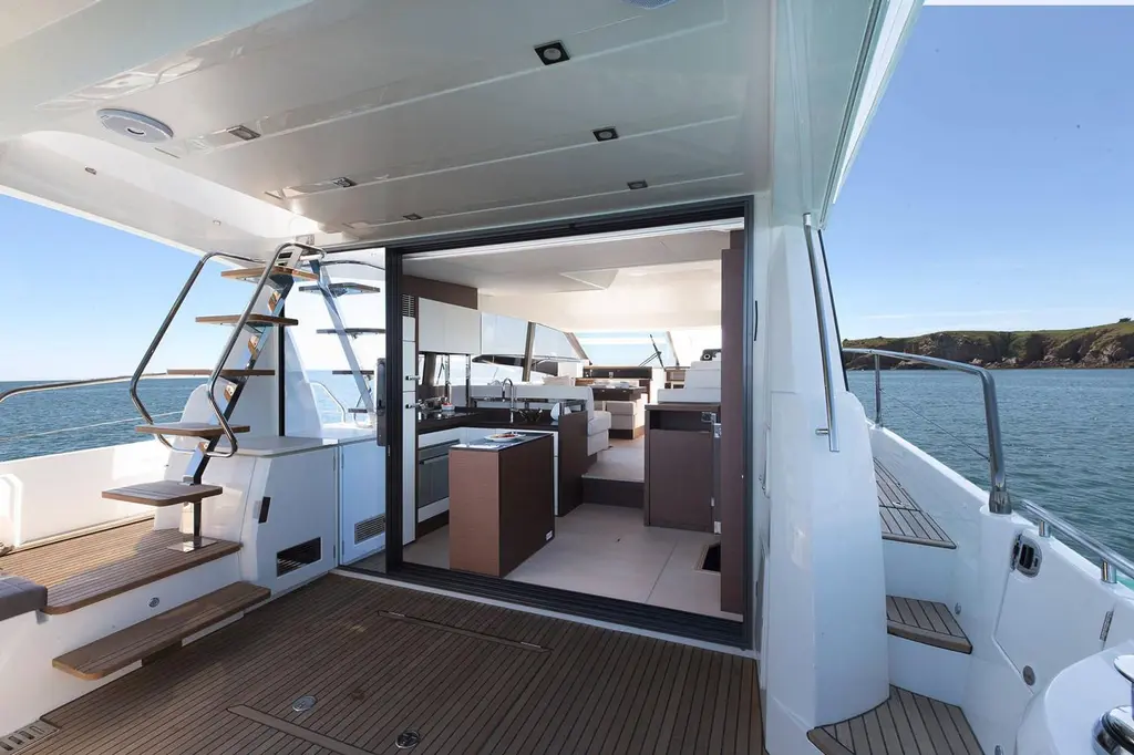 AMARSI 2023 Prestige 520 Yacht For Sale in Fréjus 83 AMARSI 2023 Prestige 520 Yacht For Sale in Fréjus 83