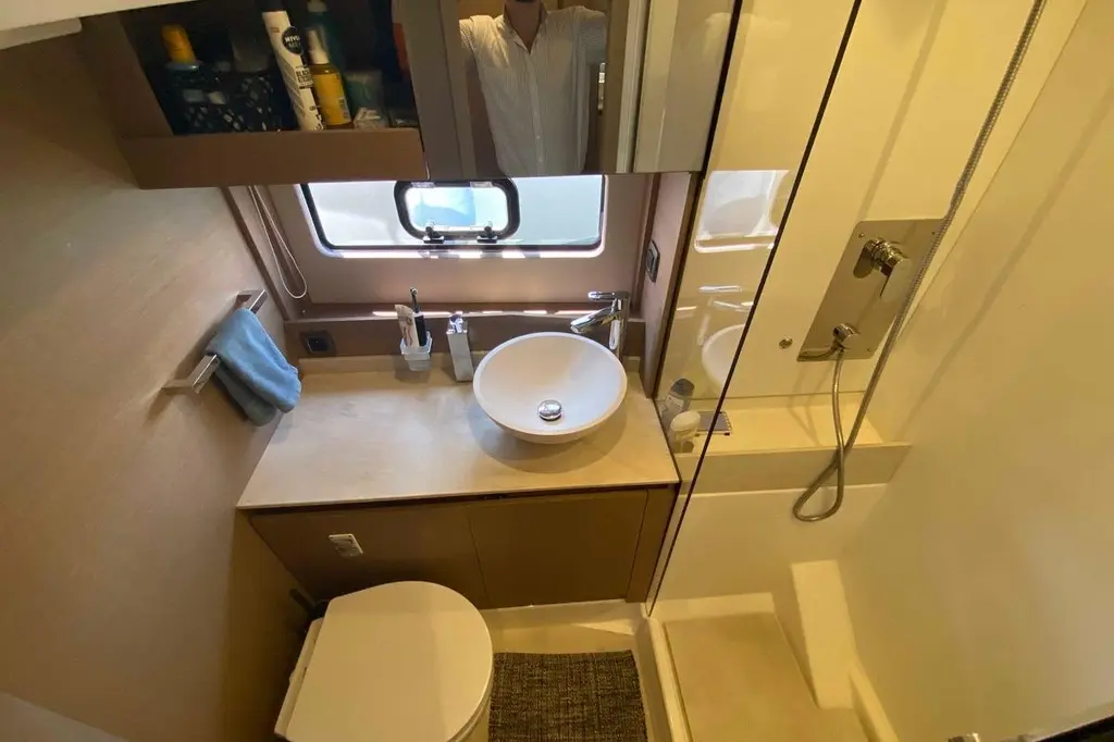 ETHNOS 2022 Prestige 420 Yacht For Sale in Beaulieu-sur-Mer 