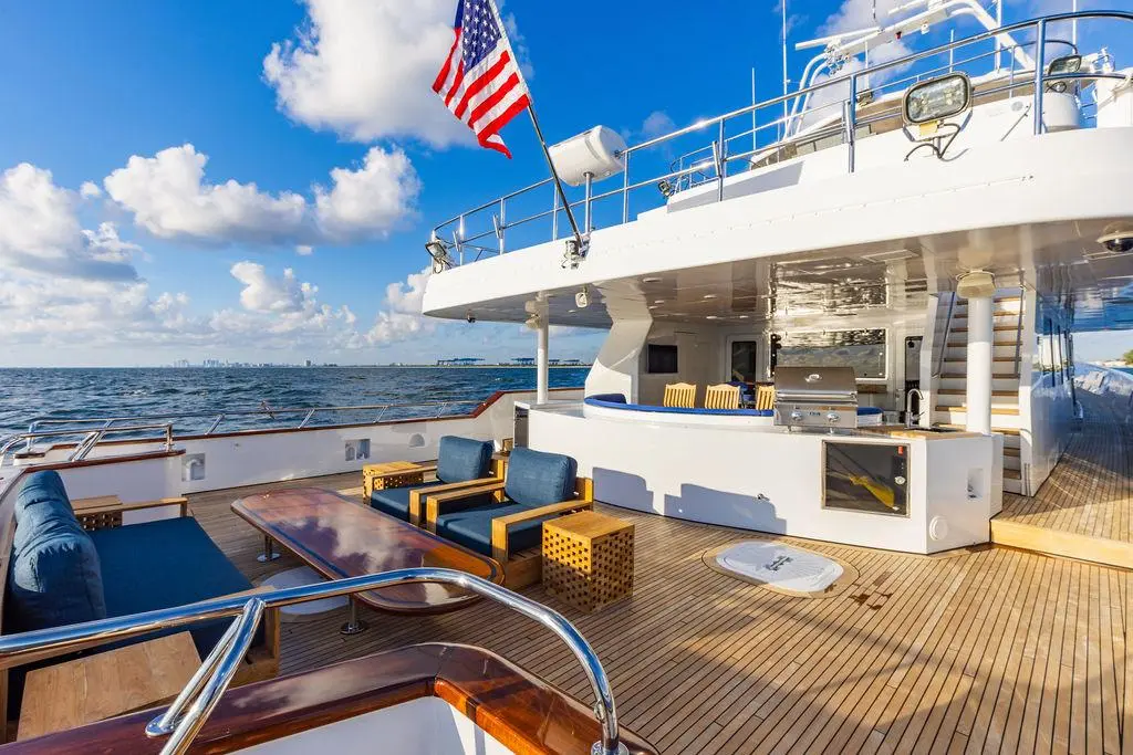 EMPIRE SEA 2009 Custom Crystal Yachts Yacht For Sale in Fort Lauderdale FL EMPIRE SEA 2009 Custom Crystal Yachts Yacht For Sale in Fort Lauderdale FL