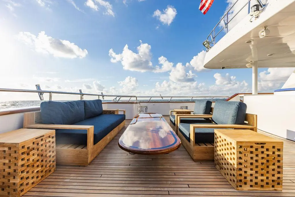 EMPIRE SEA 2009 Custom Crystal Yachts Yacht For Sale in Fort Lauderdale FL EMPIRE SEA 2009 Custom Crystal Yachts Yacht For Sale in Fort Lauderdale FL
