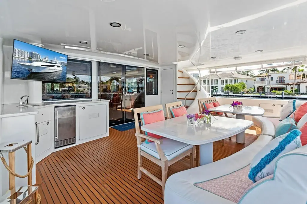PICOSA LADY 2001 West Bay Sonship Yacht For Sale in Fort Lauderdale FL PICOSA LADY 2001 West Bay Sonship Yacht For Sale in Fort Lauderdale FL