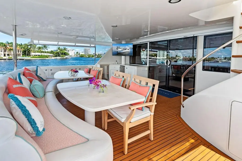 PICOSA LADY 2001 West Bay Sonship Yacht For Sale in Fort Lauderdale FL PICOSA LADY 2001 West Bay Sonship Yacht For Sale in Fort Lauderdale FL