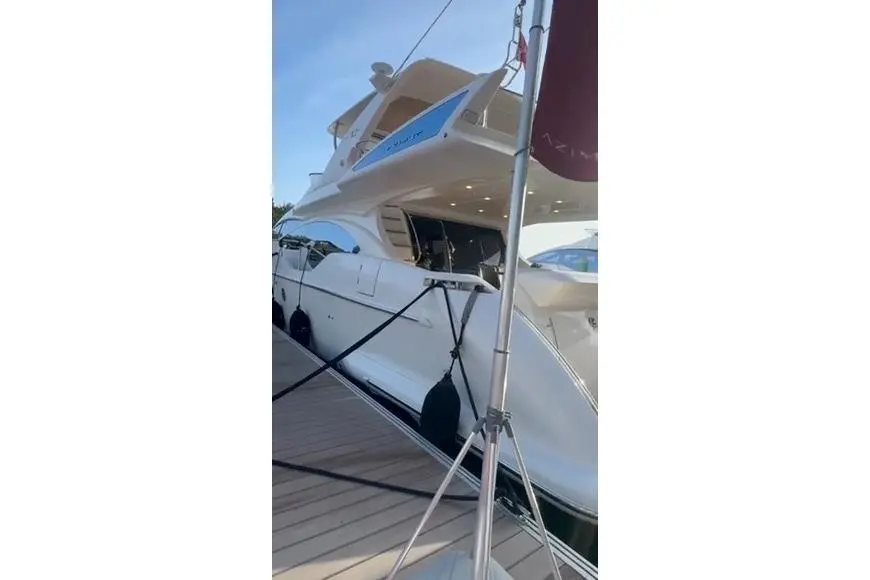 2014 Azimut 70 Yacht For Sale in Hong Kong 2014 Azimut 70 Yacht For Sale in Hong Kong
