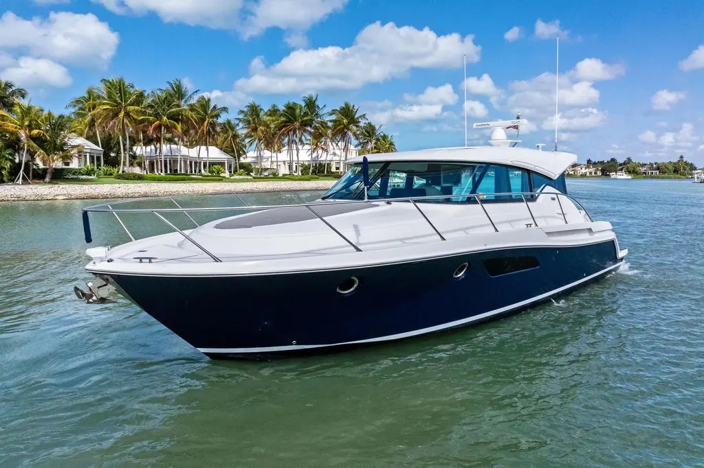 SOUTHWIND 2018 Tiara Yachts C44 Coupe Yacht For Sale in Naples FL SOUTHWIND 2018 Tiara Yachts C44 Coupe Yacht For Sale in Naples FL