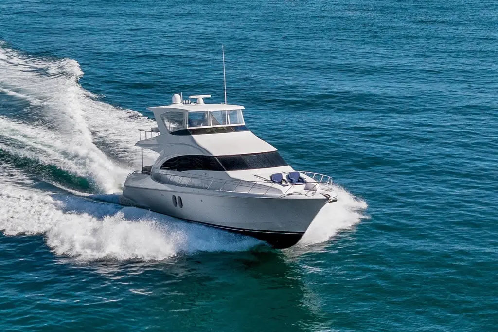Elsewhere 2013 Hatteras 60 Motor Yacht Yacht For Sale in Orange Beach AL Elsewhere 2013 Hatteras 60 Motor Yacht Yacht For Sale in Orange Beach AL