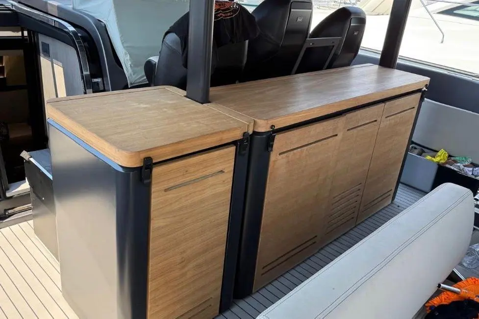 2022 Cranchi A46 Luxury Tender Yacht For Sale in Varazze IT-SV 2022 Cranchi A46 Luxury Tender Yacht For Sale in Varazze IT-SV