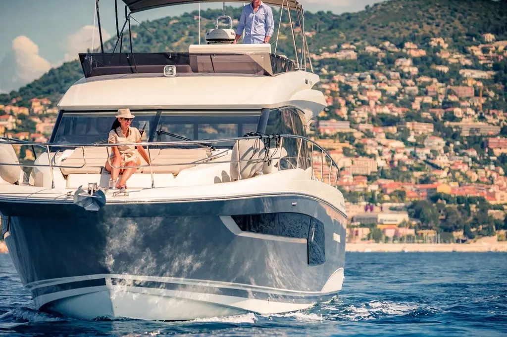 2018 Prestige 520 Yacht For Sale in Cannes 2018 Prestige 520 Yacht For Sale in Cannes