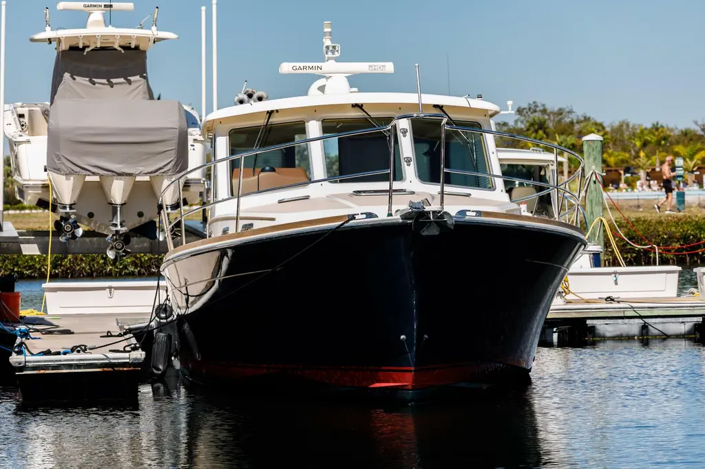 Southern Charm 2010 Sabre Sedan Yacht For Sale in Palmetto FL FL