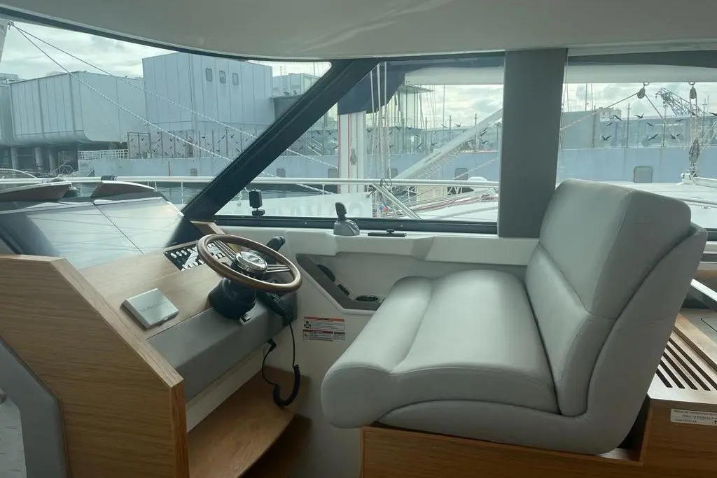 ENJOY 2023 Tiara Yachts C44 Coupe Yacht For Sale in Naples IT-NA ENJOY 2023 Tiara Yachts C44 Coupe Yacht For Sale in Naples IT-NA