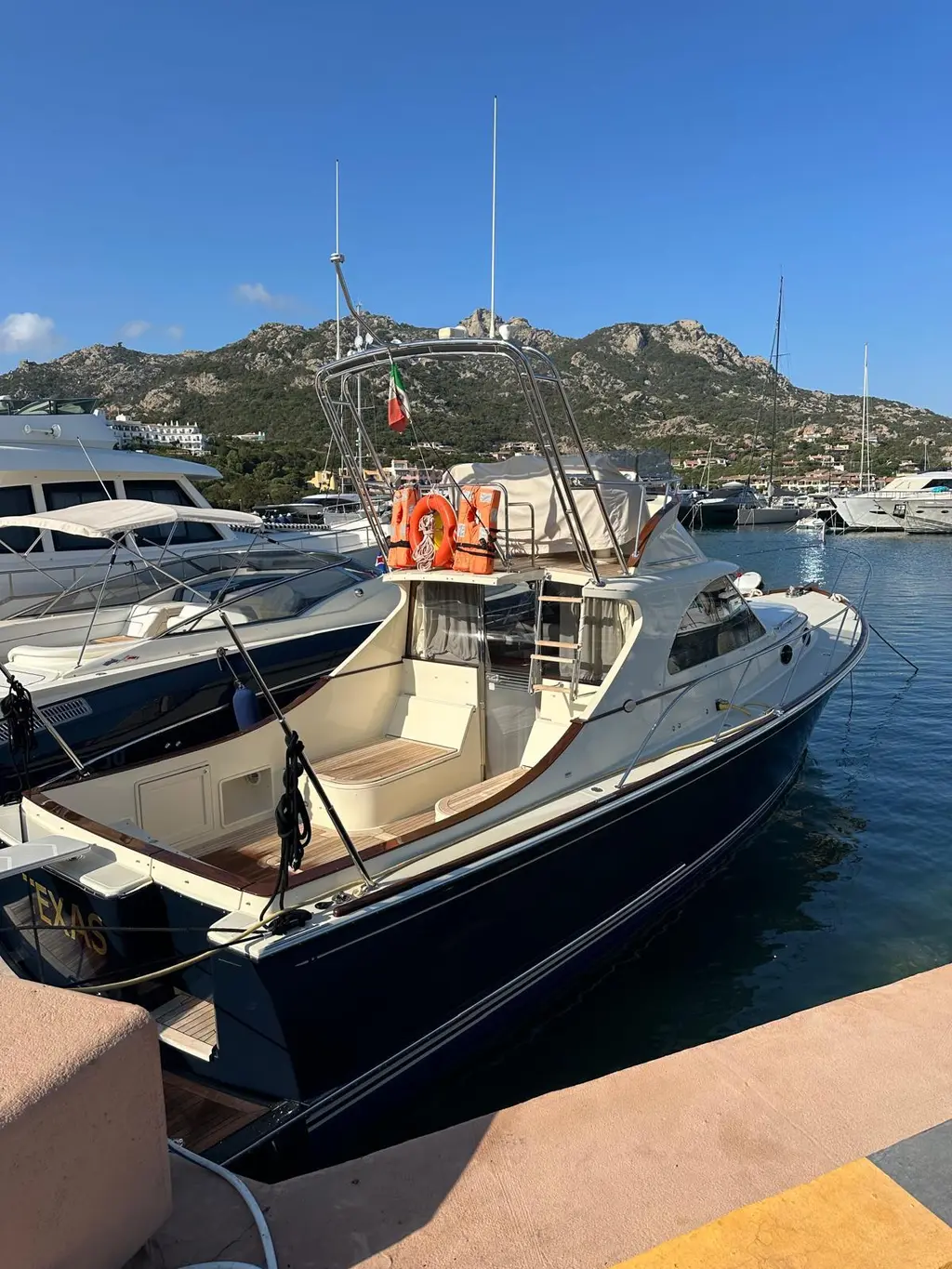TEXAS 2008 San Juan 40 FB Yacht For Sale in Porto Cervo IT-SS TEXAS 2008 San Juan 40 FB Yacht For Sale in Porto Cervo IT-SS