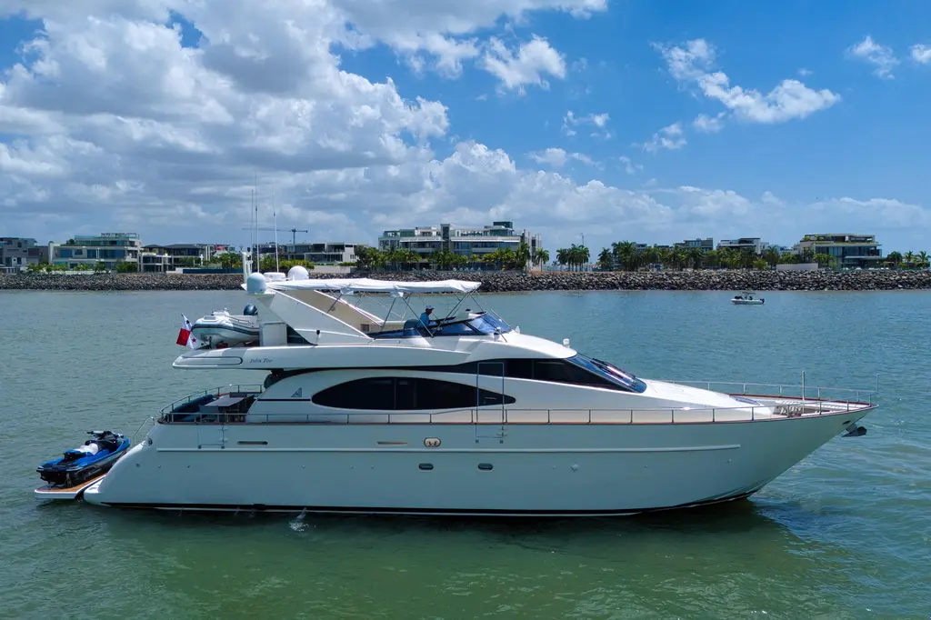 JULIA TOO 2002 Azimut 70 Sea Jet Yacht For Sale in Panama City JULIA TOO 2002 Azimut 70 Sea Jet Yacht For Sale in Panama City