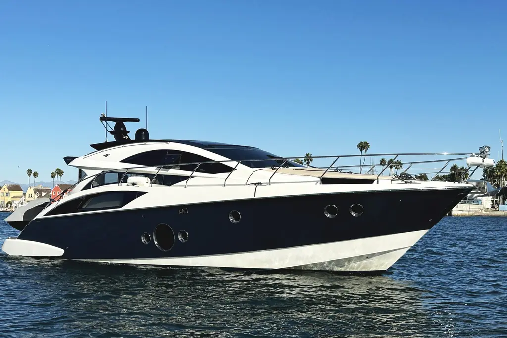 WHY KNOT 2011 Marquis Sport Coupe Yacht For Sale in Marina del Rey CA WHY KNOT 2011 Marquis Sport Coupe Yacht For Sale in Marina del Rey CA