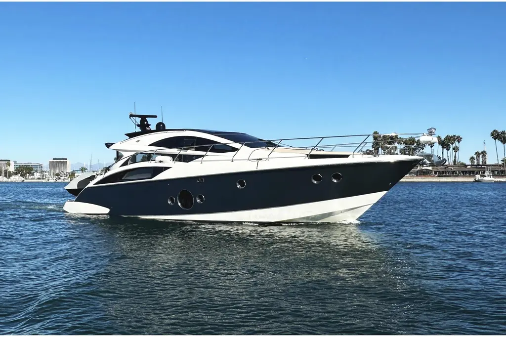 WHY KNOT 2011 Marquis Sport Coupe Yacht For Sale in Marina del Rey CA WHY KNOT 2011 Marquis Sport Coupe Yacht For Sale in Marina del Rey CA