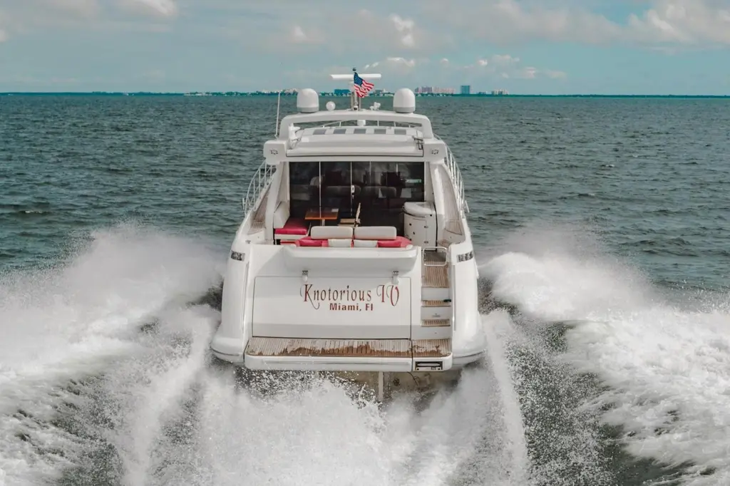 2007 Azimut 68S Yacht For Sale in Coral Gables FL 2007 Azimut 68S Yacht For Sale in Coral Gables FL