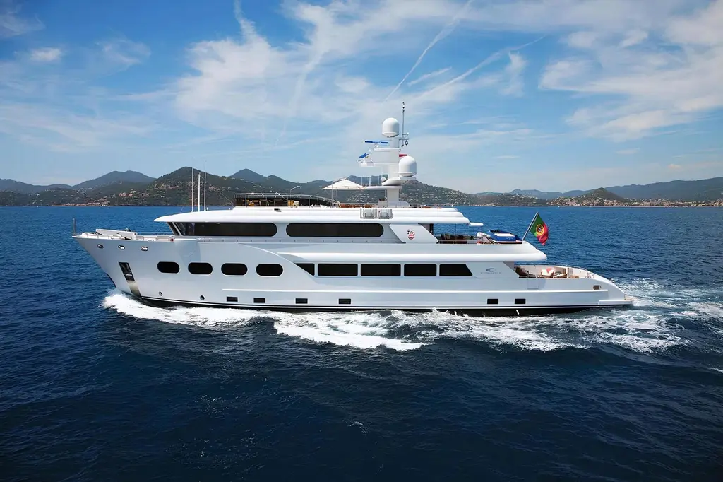 BARON TRENCK 2011  44M longrange Yacht For Sale in Loano IT-SV