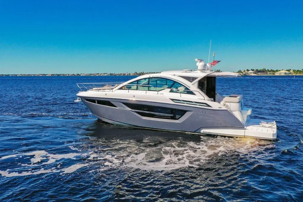 FREESTYLE 9 2020 Cruisers Yachts 50 Cantius Yacht For Sale in Fort Myers FL FREESTYLE 9 2020 Cruisers Yachts 50 Cantius Yacht For Sale in Fort Myers FL