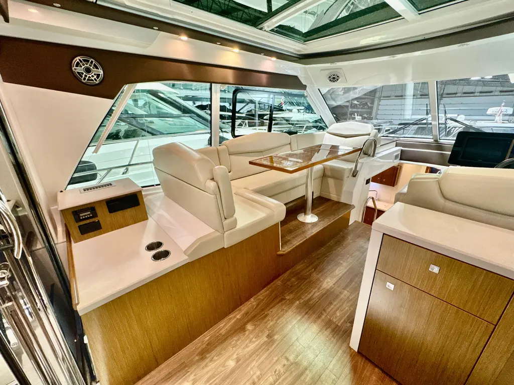 2016 Cruisers Yachts 48 Cantius Yacht For Sale in Alexandria Bay NY 2016 Cruisers Yachts 48 Cantius Yacht For Sale in Alexandria Bay NY