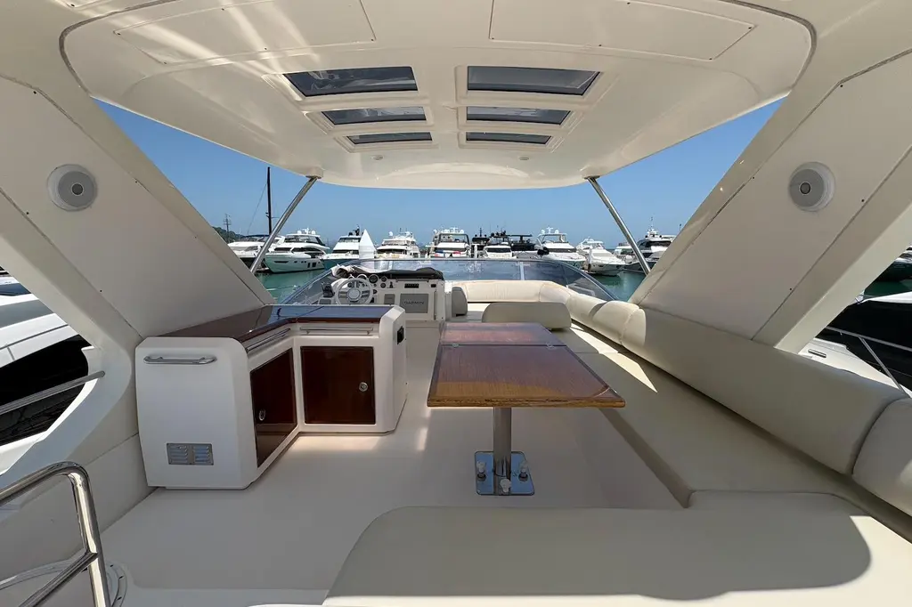 2011 Azimut 58 Yacht For Sale in Singapore 2011 Azimut 58 Yacht For Sale in Singapore