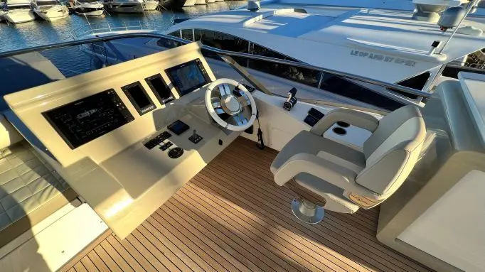 2018 Azimut 72 Yacht For Sale in Nice 2018 Azimut 72 Yacht For Sale in Nice