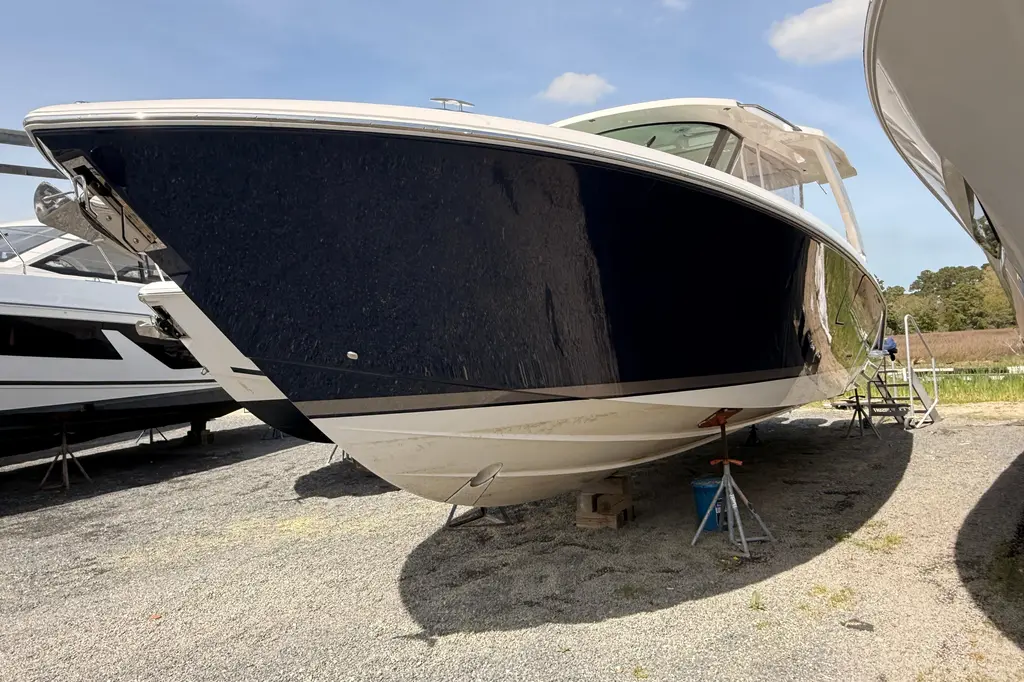 2022 Tiara Yachts 38 LS Yacht For Sale in North Charleston SC 2022 Tiara Yachts 38 LS Yacht For Sale in North Charleston SC