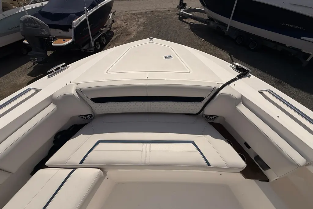 2022 Tiara Yachts 38 LS Yacht For Sale in North Charleston SC 2022 Tiara Yachts 38 LS Yacht For Sale in North Charleston SC