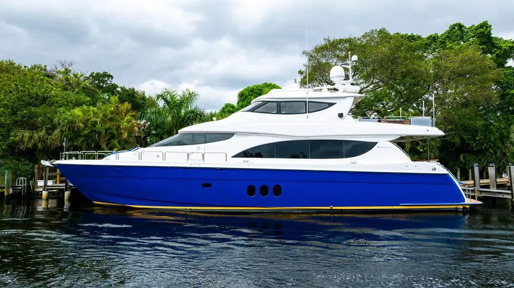 TOP SHELF 2007 Hatteras 80 Motor Yacht Yacht For Sale in Fort Lauderdale FL TOP SHELF 2007 Hatteras 80 Motor Yacht Yacht For Sale in Fort Lauderdale FL