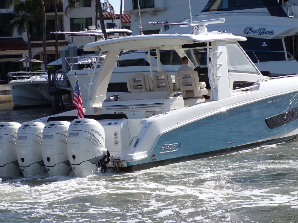  2018 Boston Whaler 420 Outrage Yacht For Sale in Naples FL