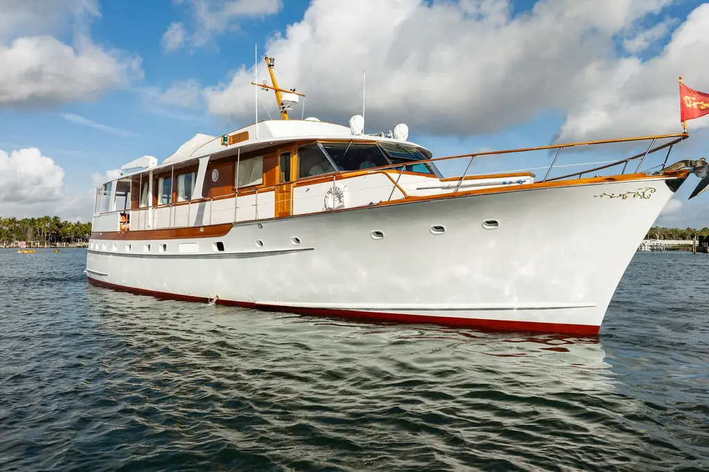 DOVETAIL 1972 Trumpy 72 Motor Yacht Yacht For Sale in Jupiter FL DOVETAIL 1972 Trumpy 72 Motor Yacht Yacht For Sale in Jupiter FL