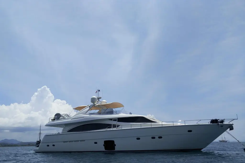 2006 Ferretti Yachts 830 Yacht For Sale in Jakarta 2006 Ferretti Yachts 830 Yacht For Sale in Jakarta