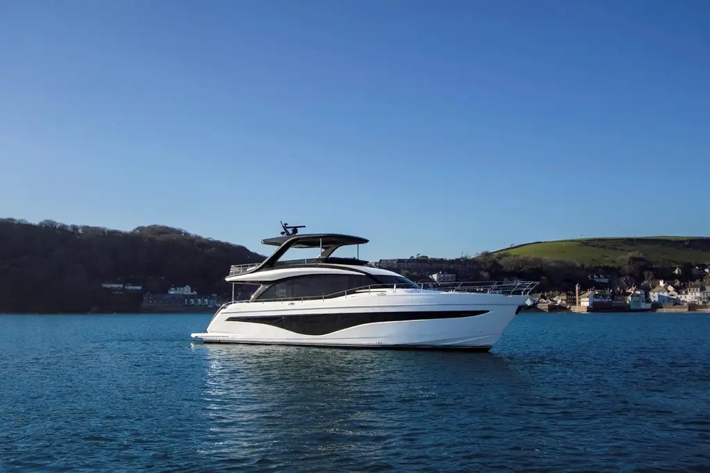  2022 Princess Y72 Yacht For Sale in Istanbul 