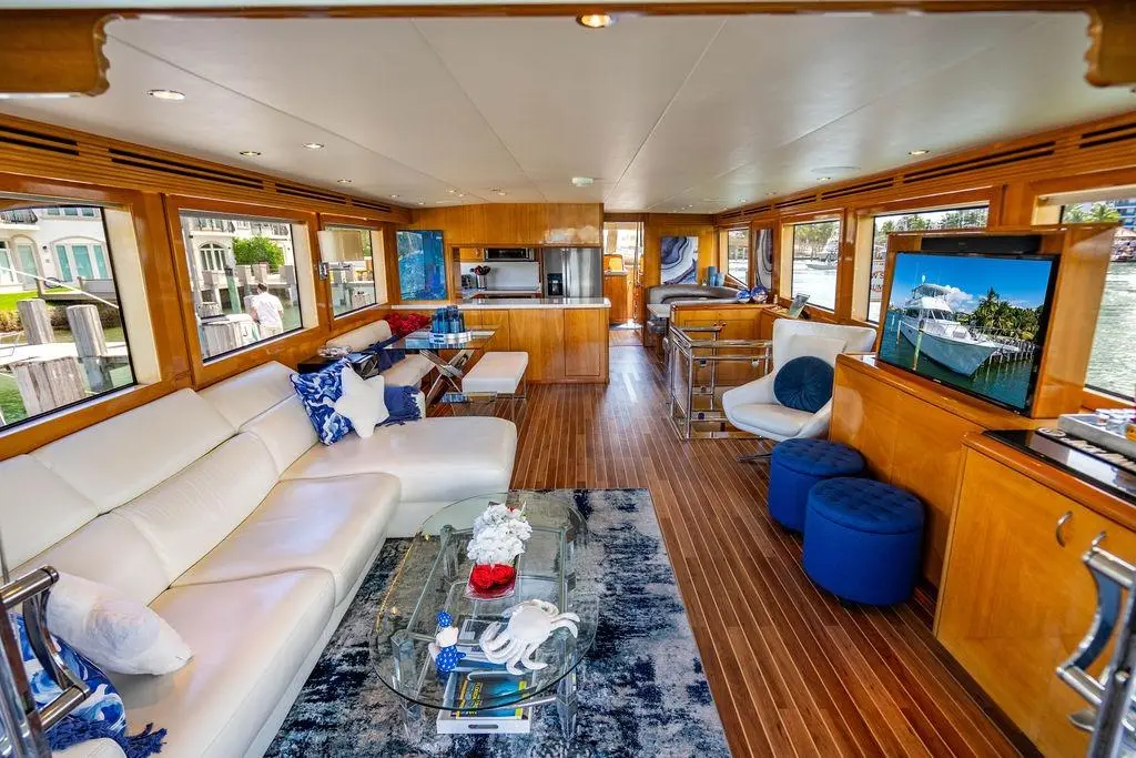 WATER BORN 2003 Hatteras 75 Cockpit Motor Yacht Yacht For Sale in Hillsboro Beach FL WATER BORN 2003 Hatteras 75 Cockpit Motor Yacht Yacht For Sale in Hillsboro Beach FL