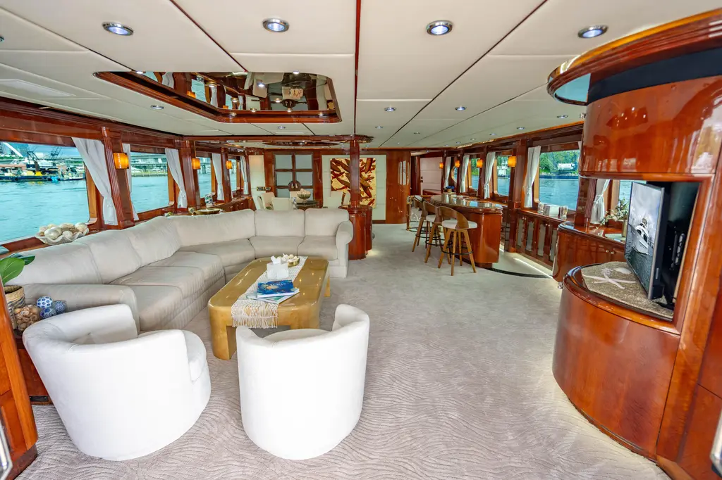 AQUA 2000 Destiny Flybridge Motor Yacht Yacht For Sale in Miami FL AQUA 2000 Destiny Flybridge Motor Yacht Yacht For Sale in Miami FL