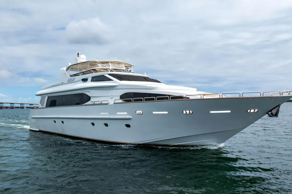 AQUA 2000 Destiny Flybridge Motor Yacht Yacht For Sale in Miami FL AQUA 2000 Destiny Flybridge Motor Yacht Yacht For Sale in Miami FL