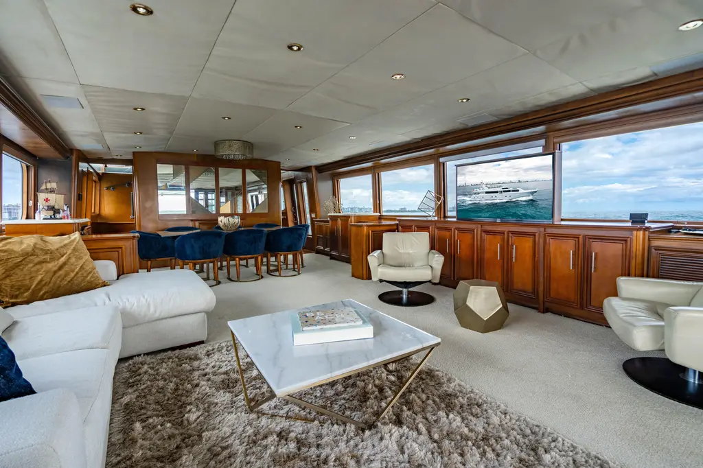 IRON LADY 2006 Broward Raised Pilothouse Yacht For Sale in Miami Beach FL IRON LADY 2006 Broward Raised Pilothouse Yacht For Sale in Miami Beach FL