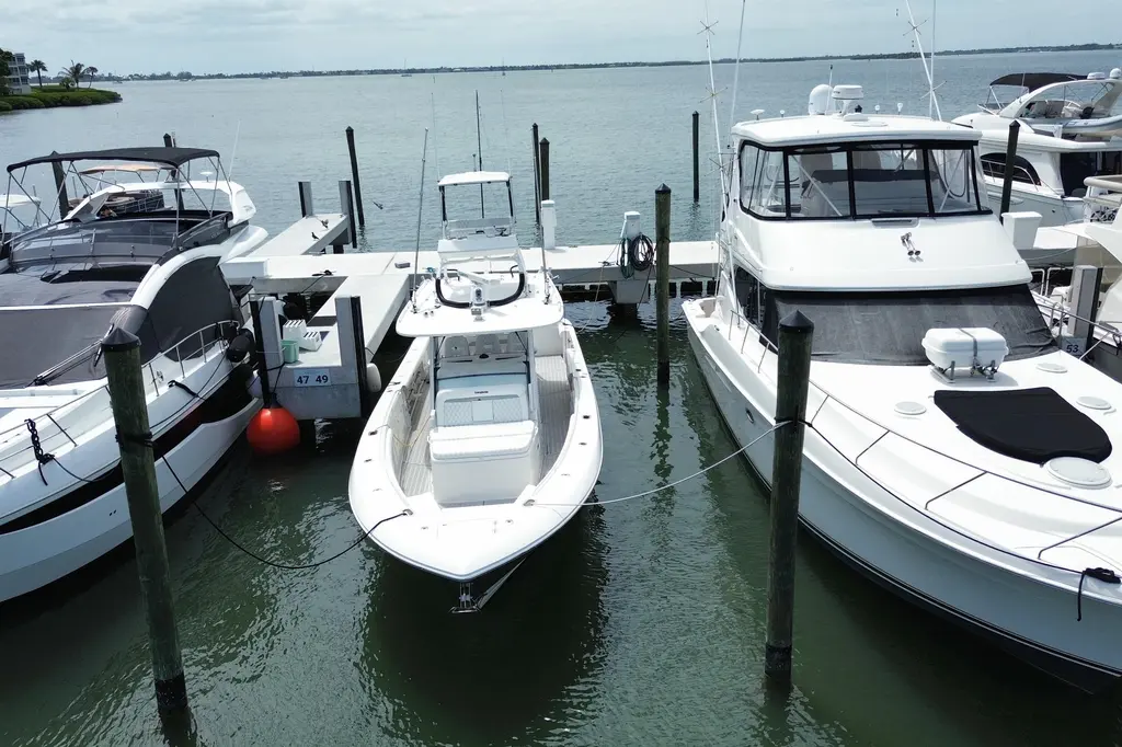 2018 Everglades 435 Center Console Yacht For Sale in Stuart FL 2018 Everglades 435 Center Console Yacht For Sale in Stuart FL
