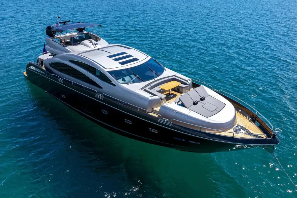 2010 Sunseeker Predator 84 Yacht For Sale in Miami Beach FL 2010 Sunseeker Predator 84 Yacht For Sale in Miami Beach FL